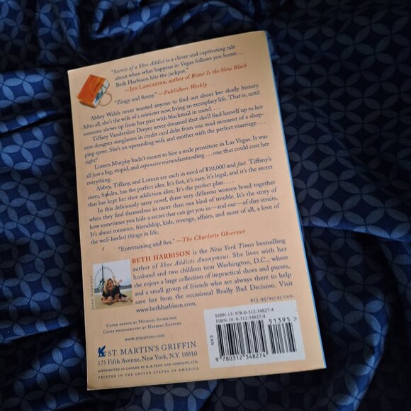 SECRETS OF A SHOE ADDICT - Picture 4 of 4